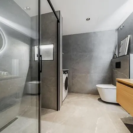 Luxury 4 Bedroom With Fab Terrace Rdr428